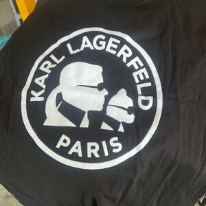 Karl Lagerfeld Paris Karl & Choupette Circle Logo Cotton Graphic Tee in Black